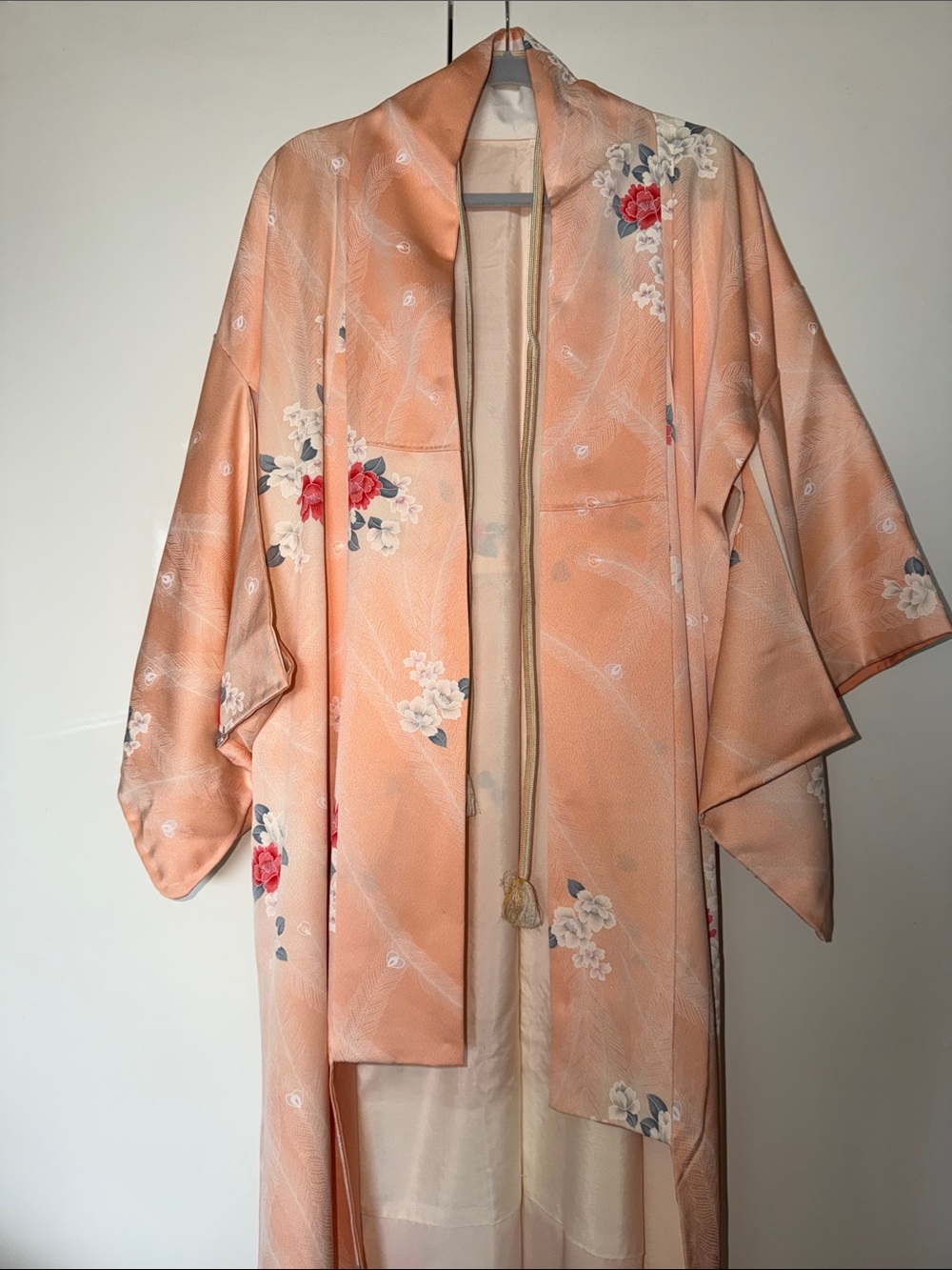 A0110 Peach Floral Satin Kimono Robe